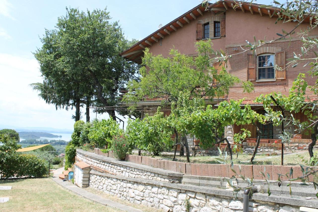 B&B Casa Sanni パッシニャーノ・スル・トラジメーノ エクステリア 写真