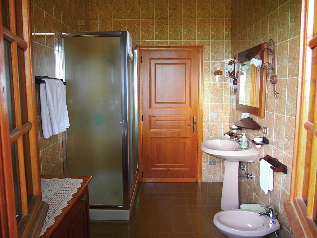 B&B Casa Sanni パッシニャーノ・スル・トラジメーノ エクステリア 写真